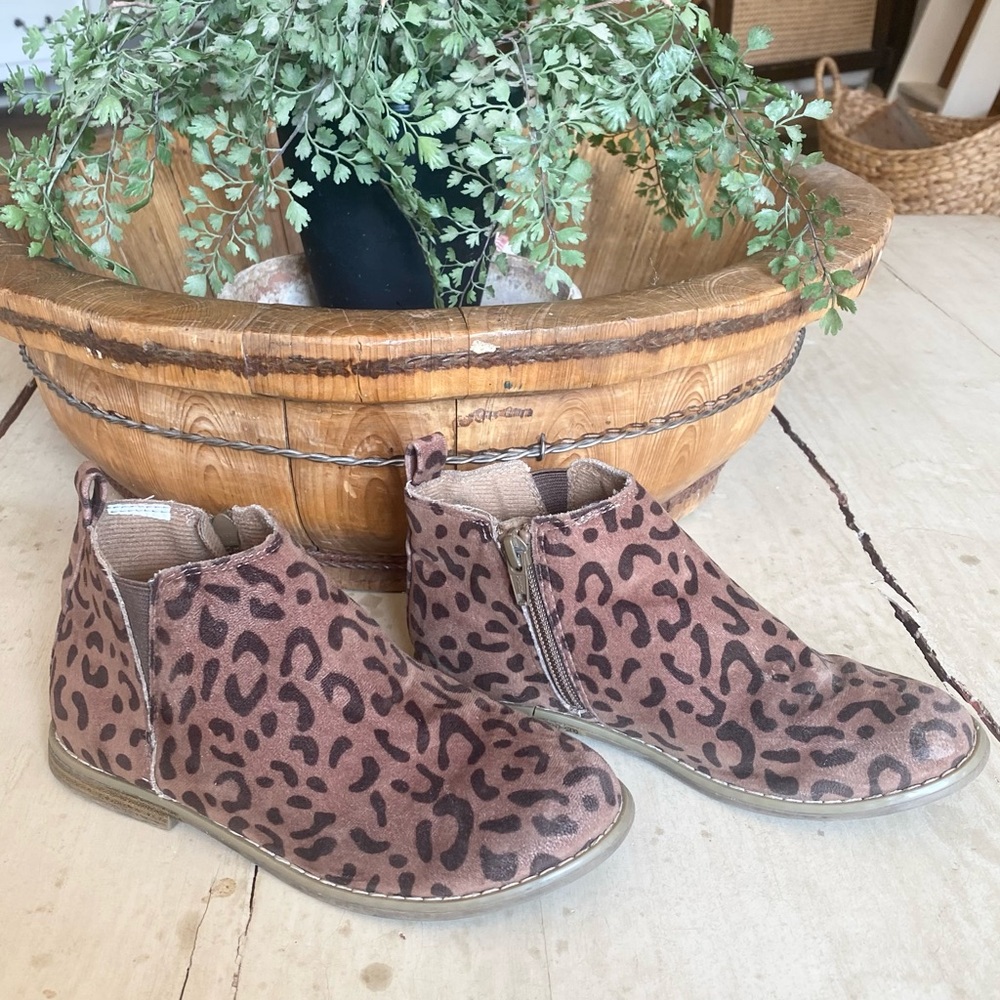 Gap Leopard Booties - Size 2 Girl